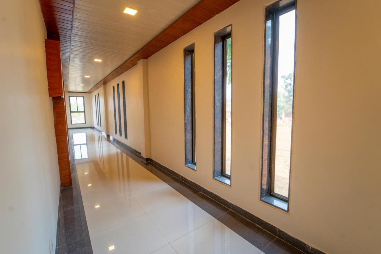 Vrindavan Resort Mahābaleshwar Exterior foto